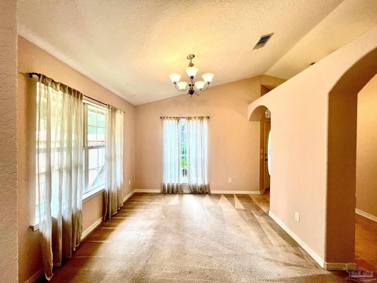 5884 Grotto Ave - Photo 4 of 19