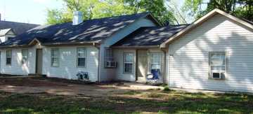 featured image of 725 Bloch St #2