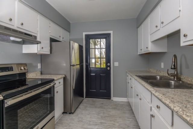 208 S High St #B - Photo 3 of 8