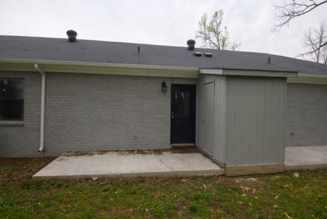208 S High St #B - Photo 6 of 8
