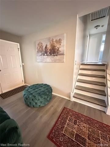 6942 Leslee Crest Dr - Photo 4 of 37