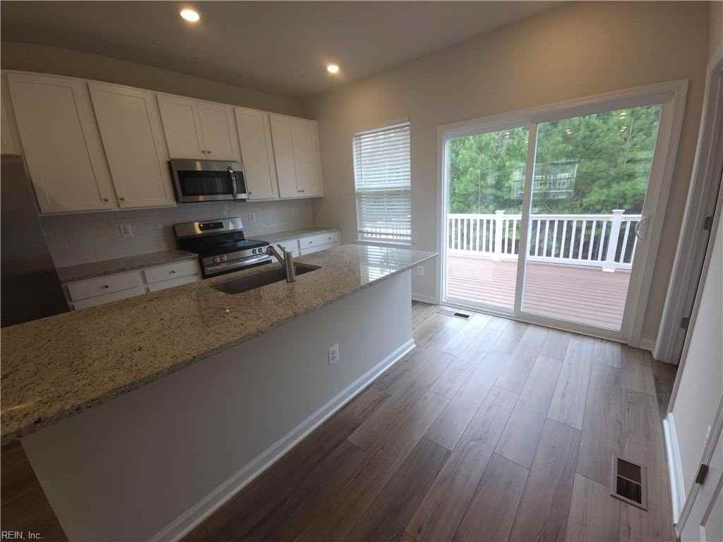 5870 Ginger Dr - Photo 2 of 23