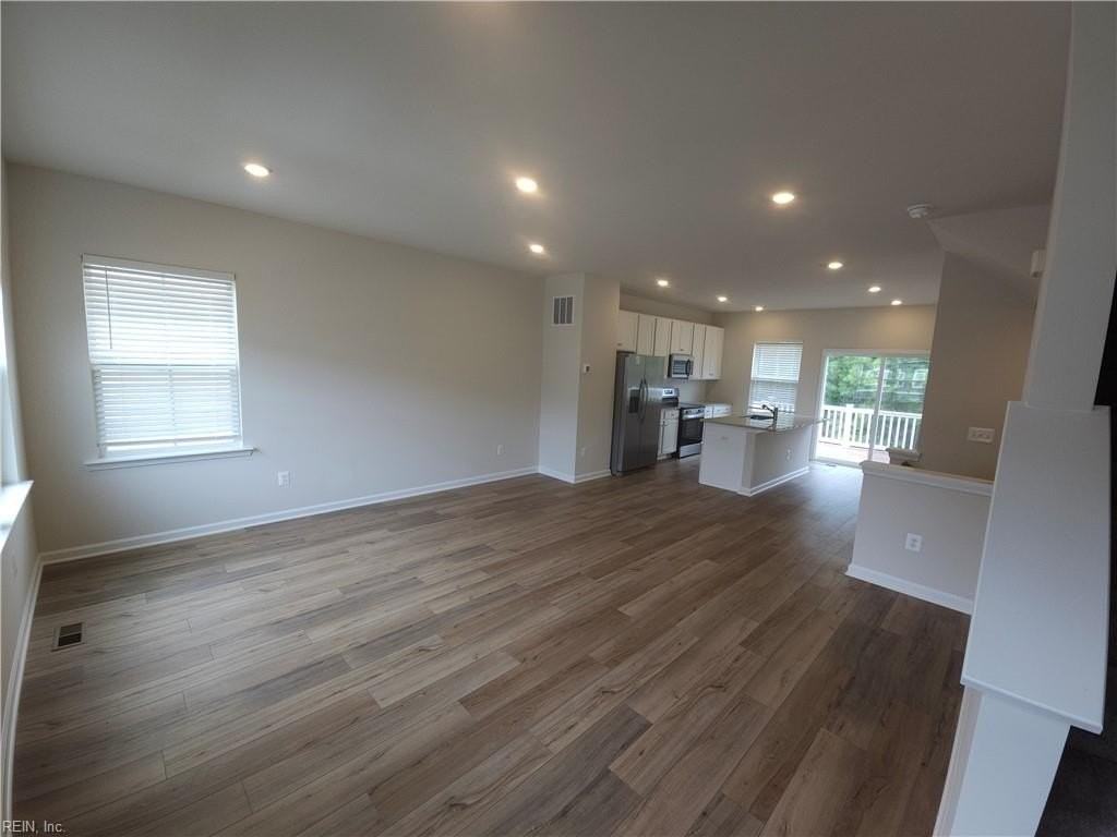 5870 Ginger Dr - Photo 4 of 23