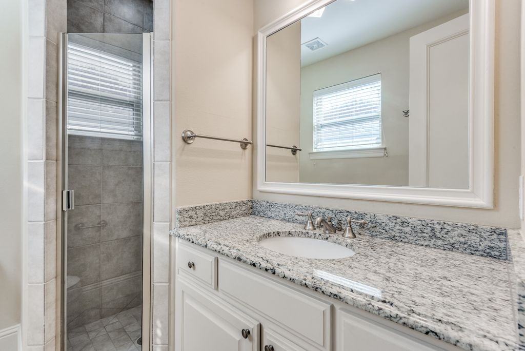 4149 Grassmere Ln #4 - Photo 3 of 17