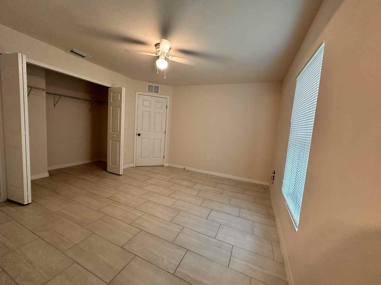 1010 Ne 15th Ln - Photo 5 of 18