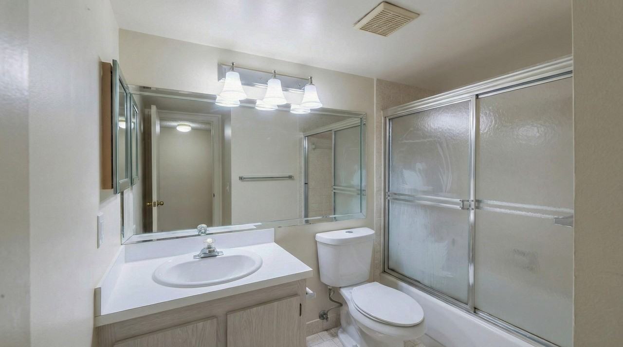 222 Pine Hov Cir #B2 - Photo 6 of 13