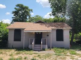 featured image of 5106 Bartmer Ave