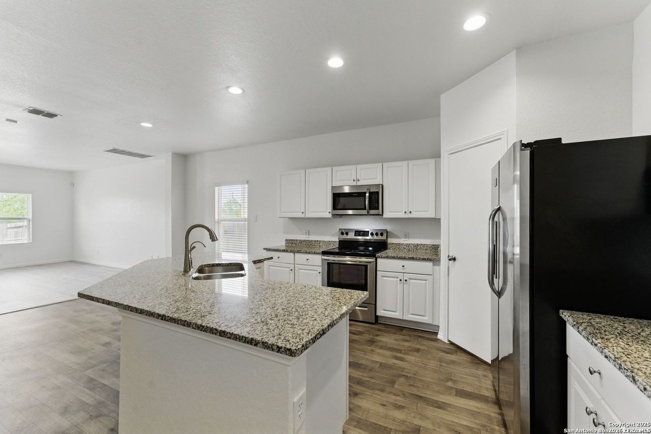 6943 Shell Bch - Photo 3 of 21