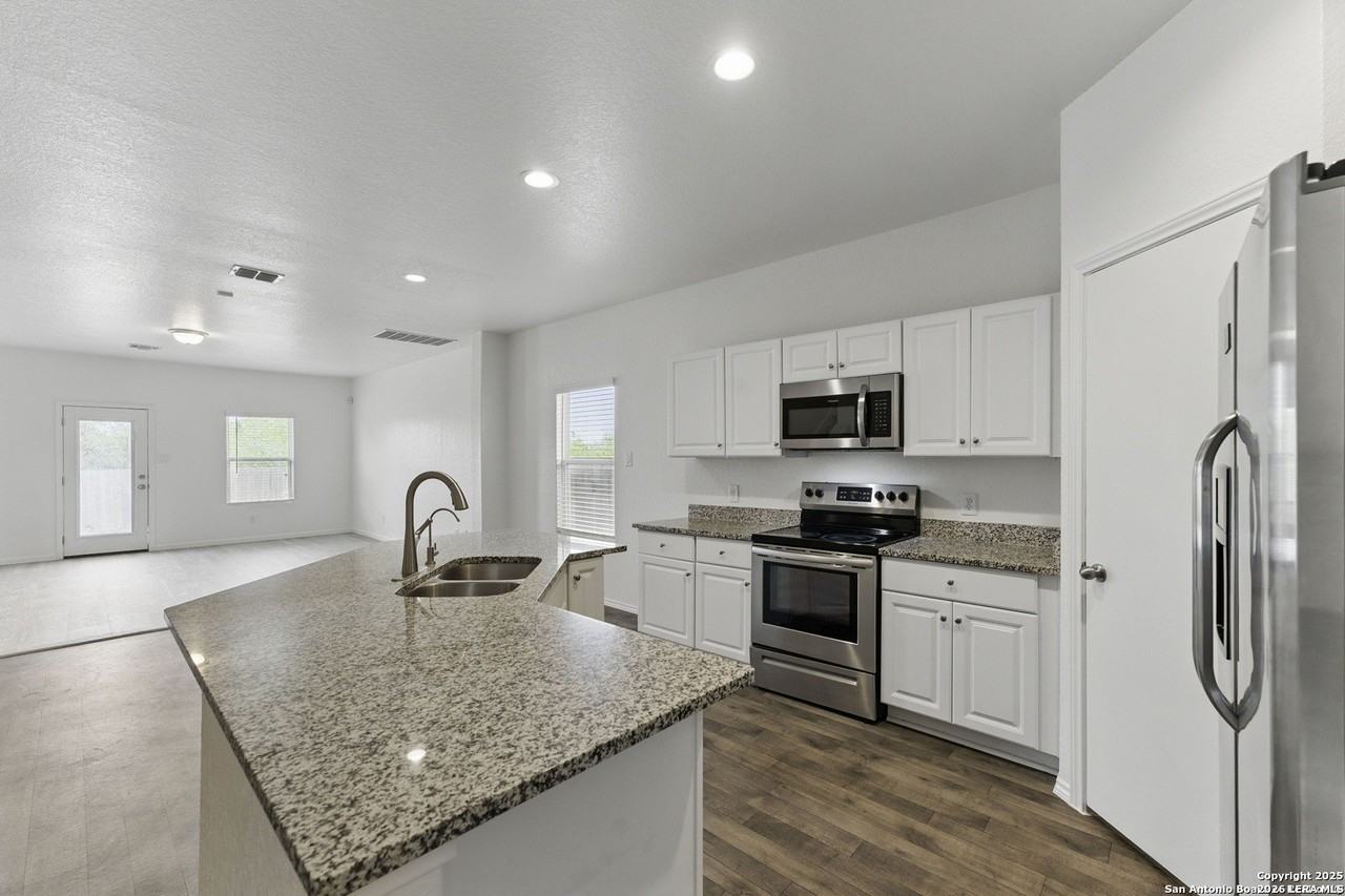 6943 Shell Bch - Photo 4 of 21