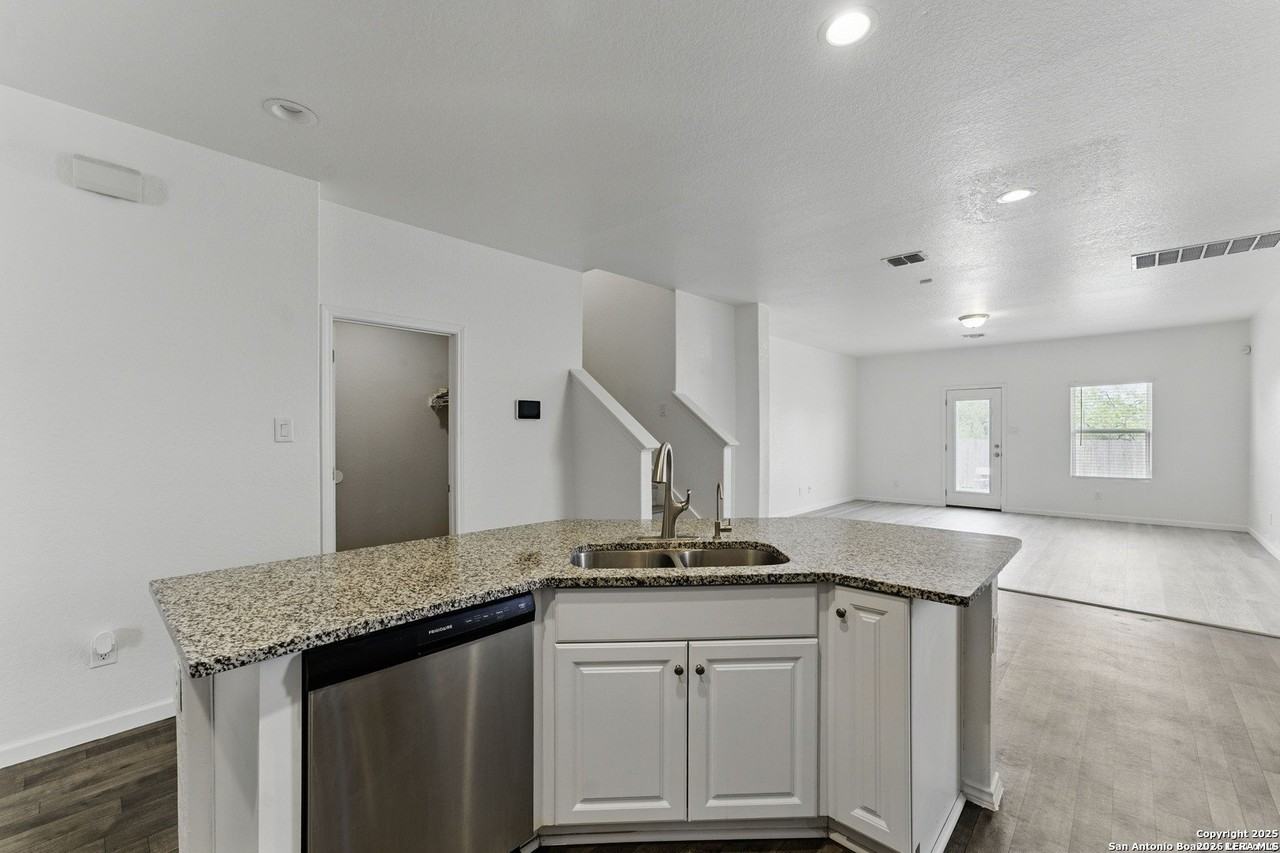 6943 Shell Bch - Photo 6 of 21