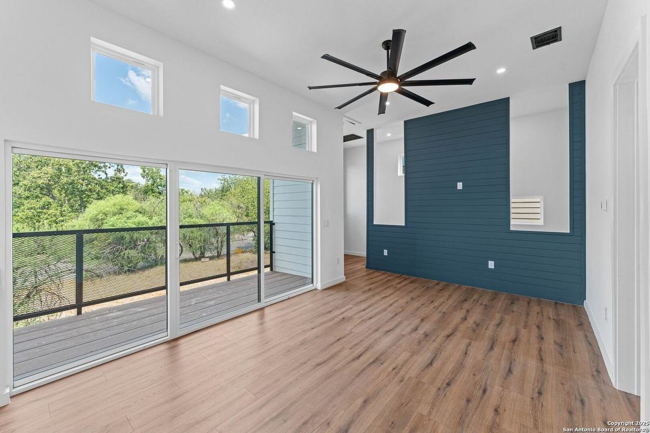 108 Vine St #103 - Photo 7 of 28
