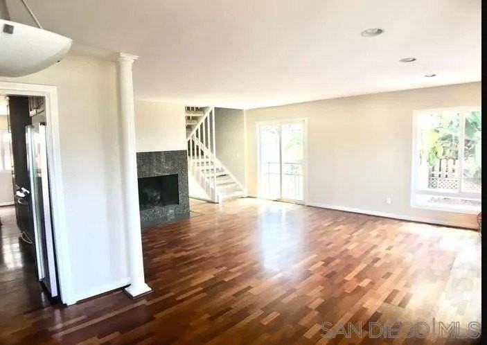 223 10th St - Photo 3 of 12