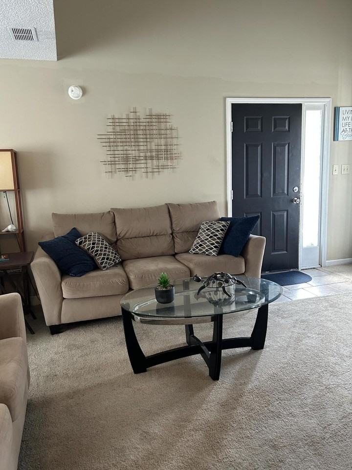 35 Foxcroft Ln - Photo 3 of 9