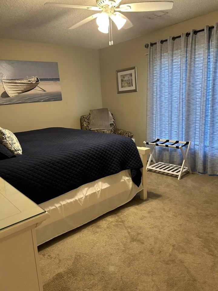 35 Foxcroft Ln - Photo 6 of 9