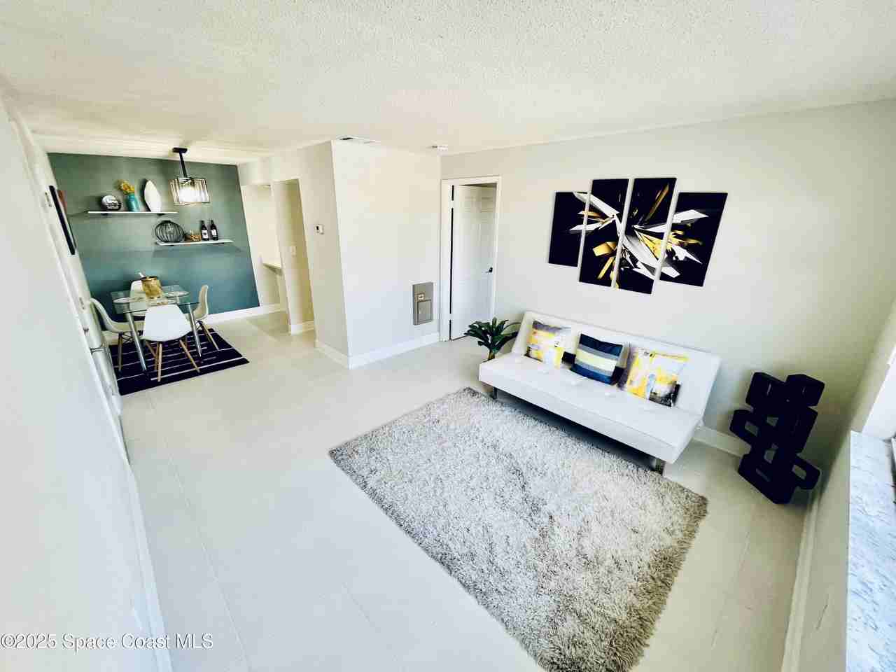 216 Preston Ln - Photo 3 of 12