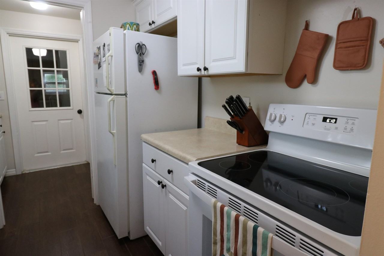 257 Rosario St - Photo 3 of 21