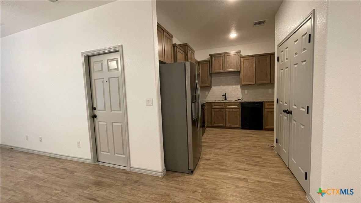 2412 Duntov Dr #A - Photo 6 of 36