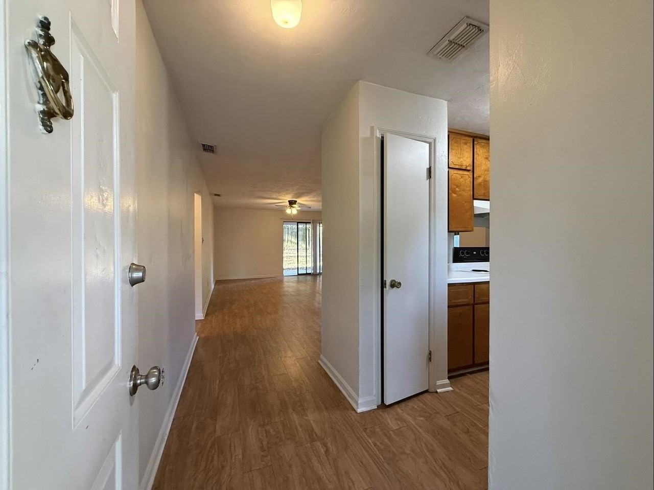 1813 Meriadoc Rd - Photo 3 of 20