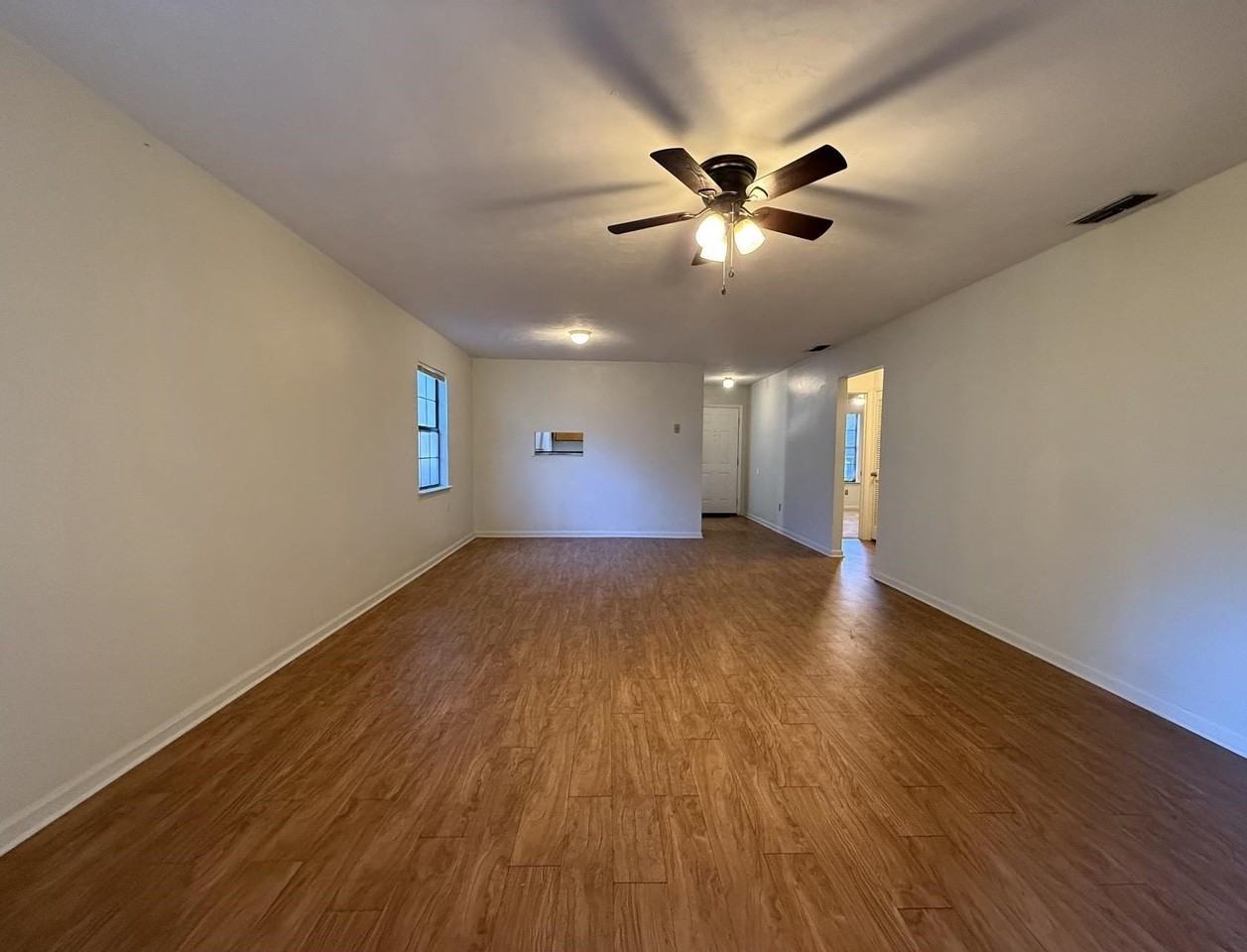 1813 Meriadoc Rd - Photo 4 of 20