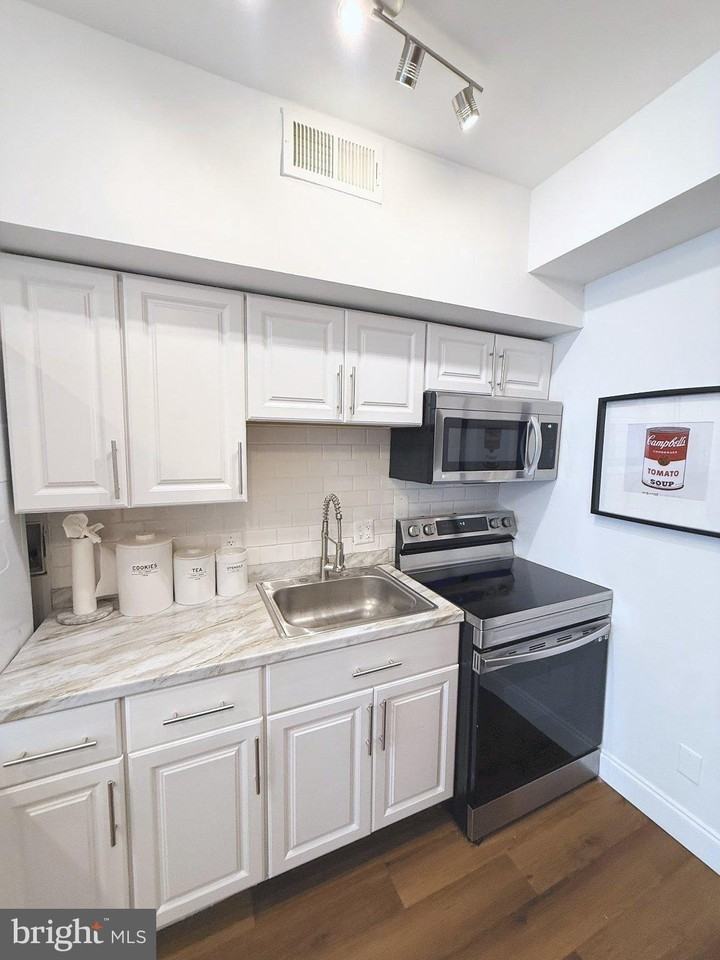 1345 1st St Nw #1 - Photo 6 of 15