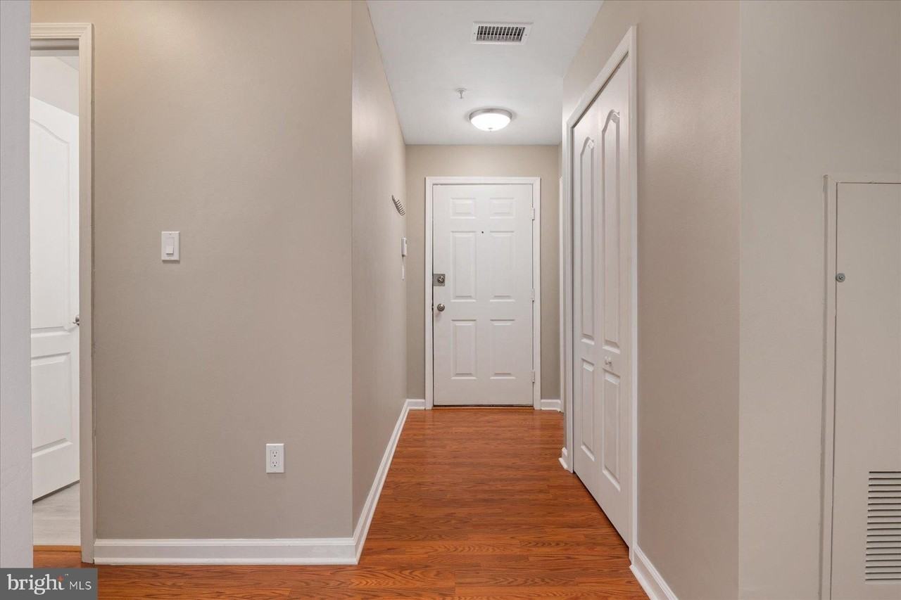 8961 Town Center Cir #310 - Photo 4 of 33