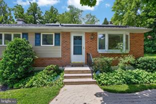 527 Oriole Dr - Photo 1 of 1