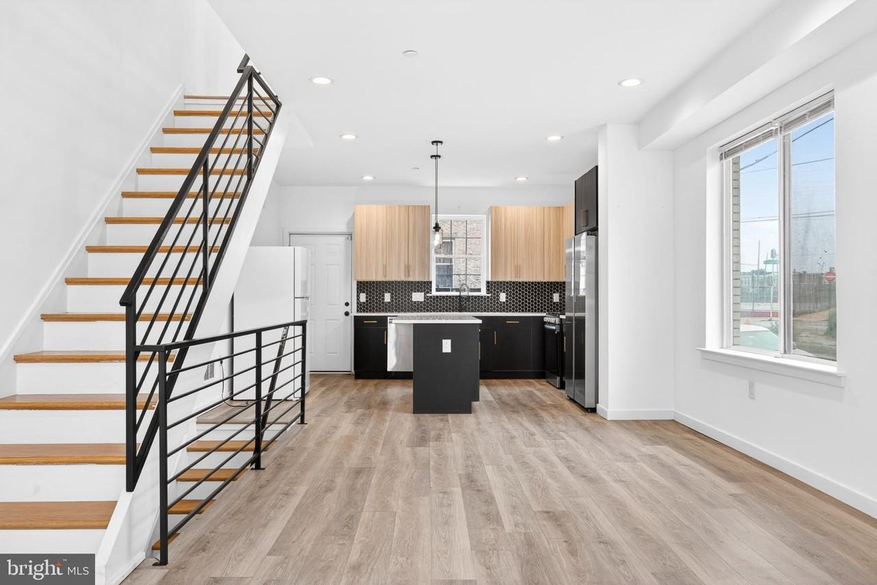 1870 N Marston St - Photo 4 of 29