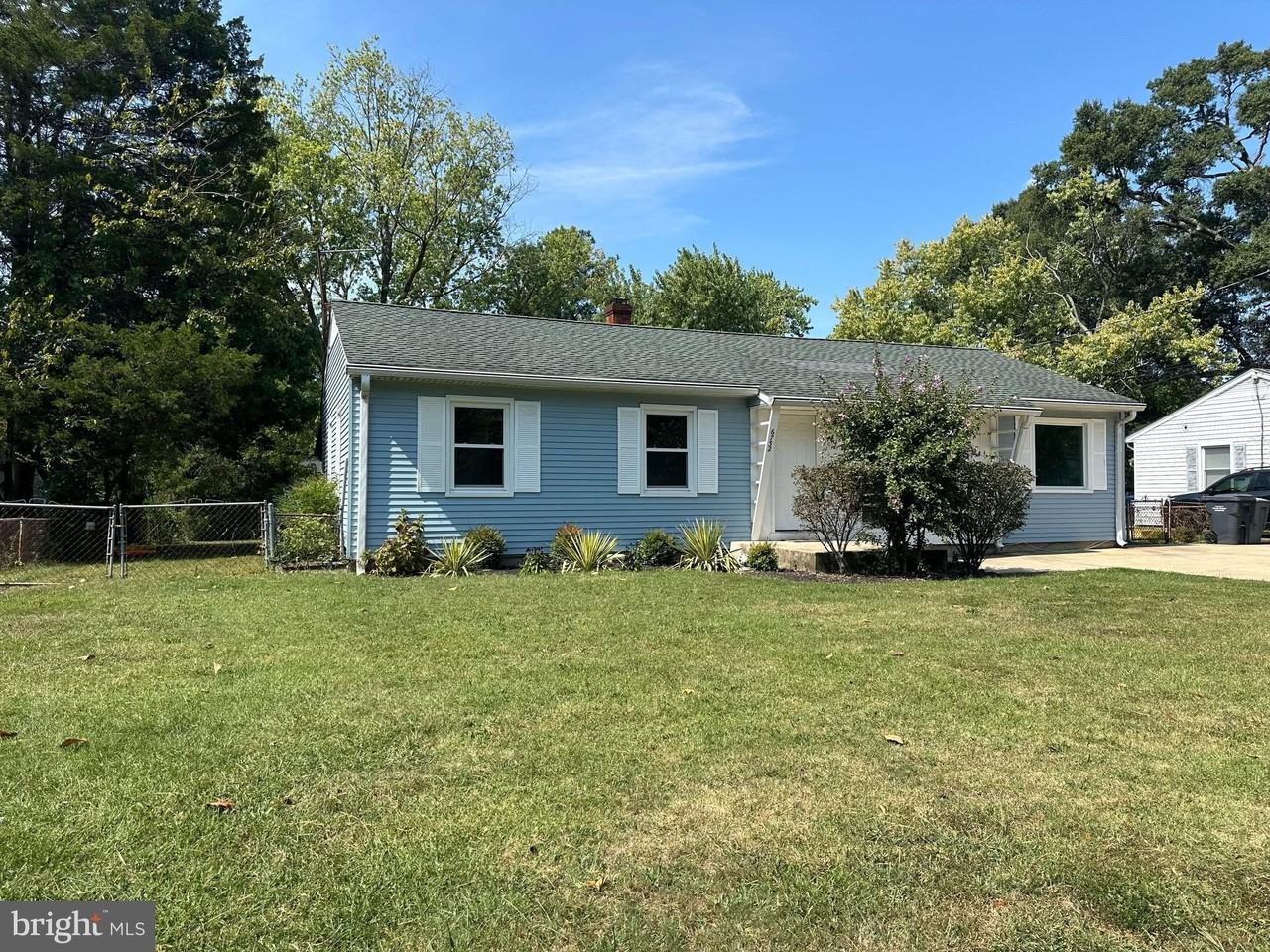 6732 Harrison Ln - Photo 3 of 27