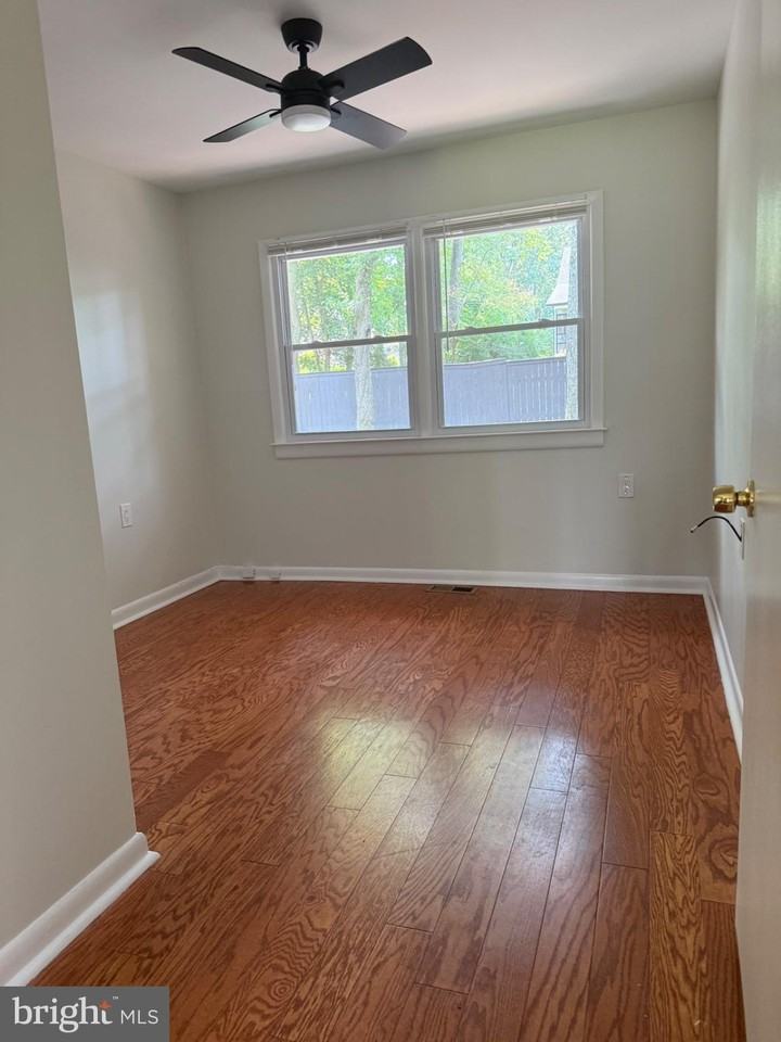 8921 Little River Tpke - Photo 6 of 10
