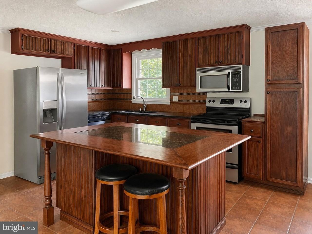 31 Hamn Ln - Photo 6 of 33