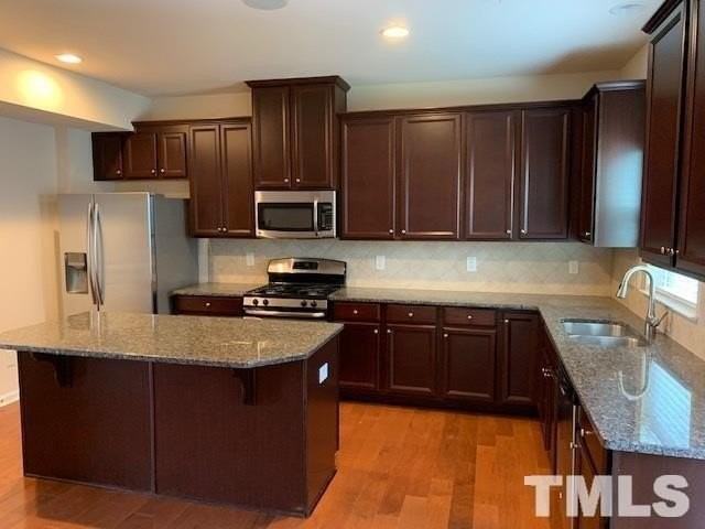 2504 Historic Cir - Photo 5 of 23