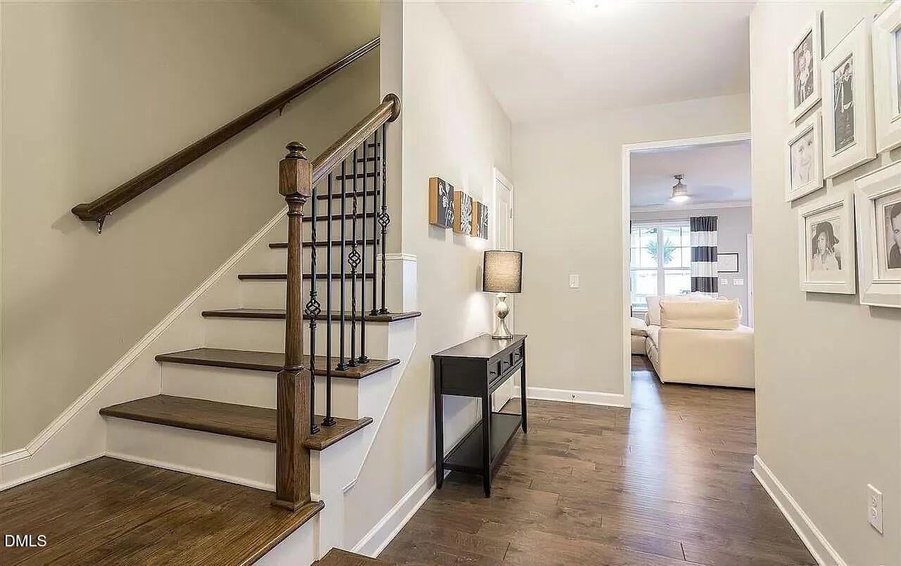 1743 Grandmaster Way - Photo 3 of 32