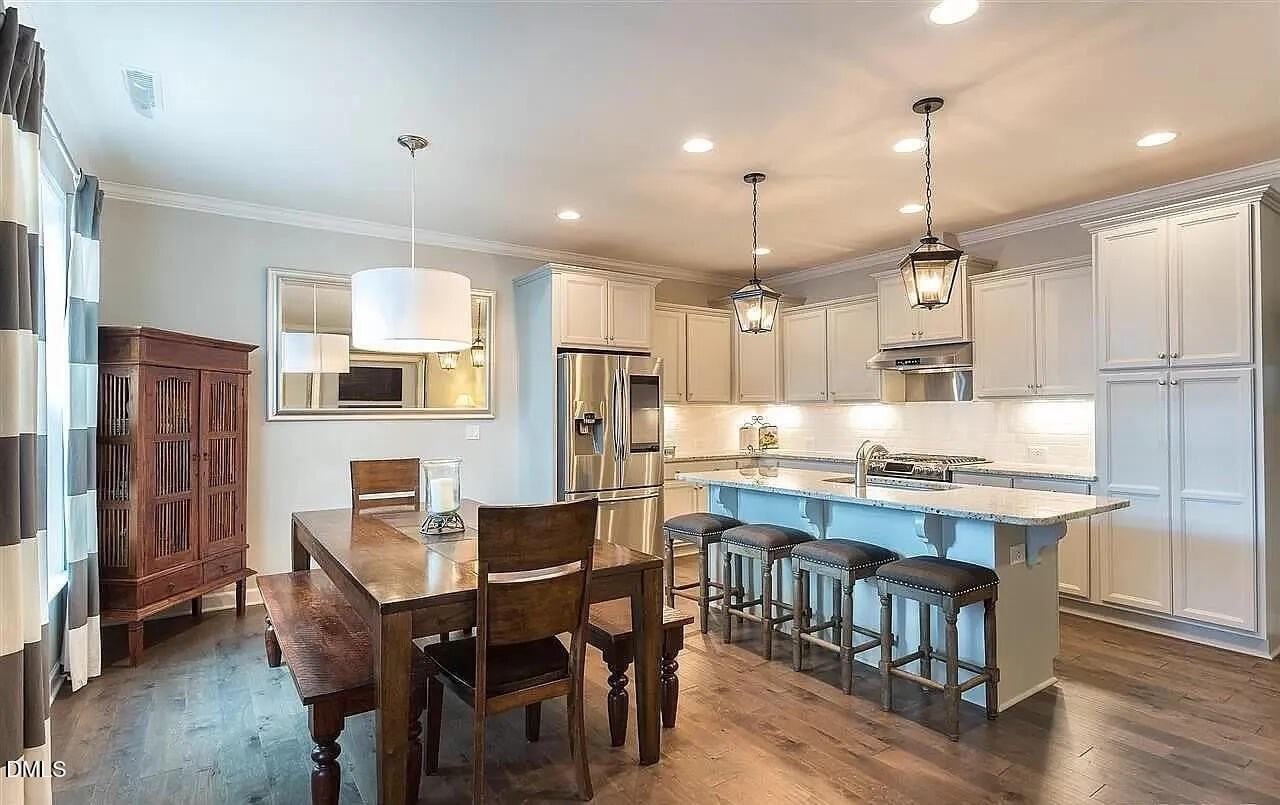 1743 Grandmaster Way - Photo 6 of 32