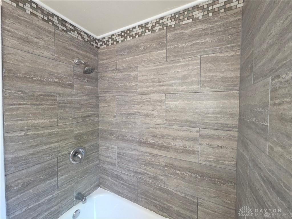 305 Westwood Ave - Photo 2 of 11