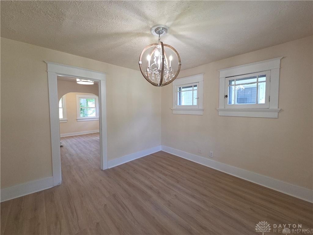 305 Westwood Ave - Photo 7 of 11