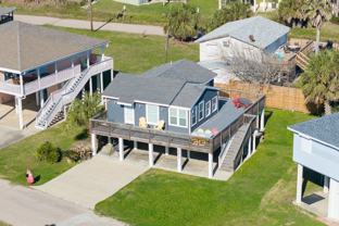 4211 Surf Dr - Photo 1 of 1