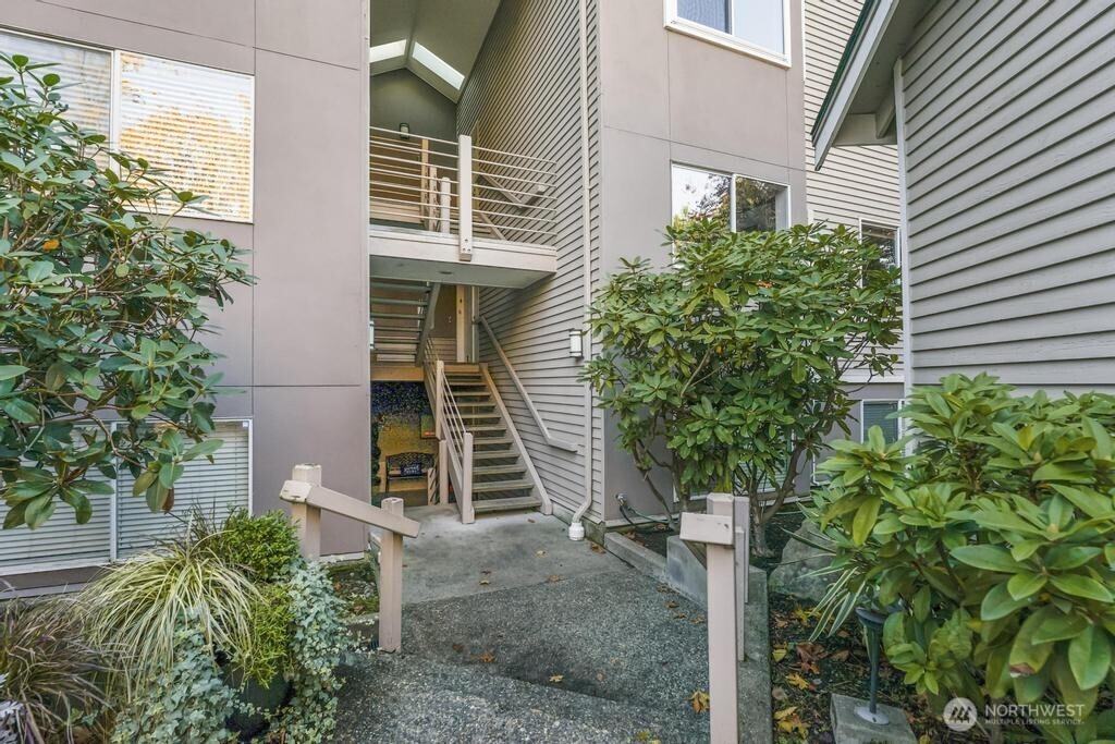 10834 Ne 68th St ##B6 - Photo 2 of 29