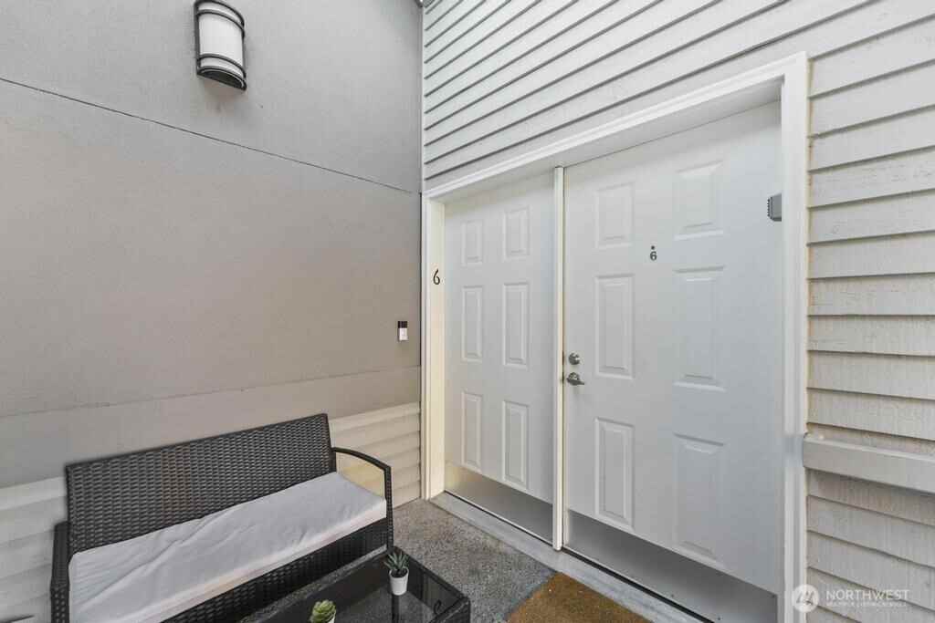 10834 Ne 68th St ##B6 - Photo 3 of 29