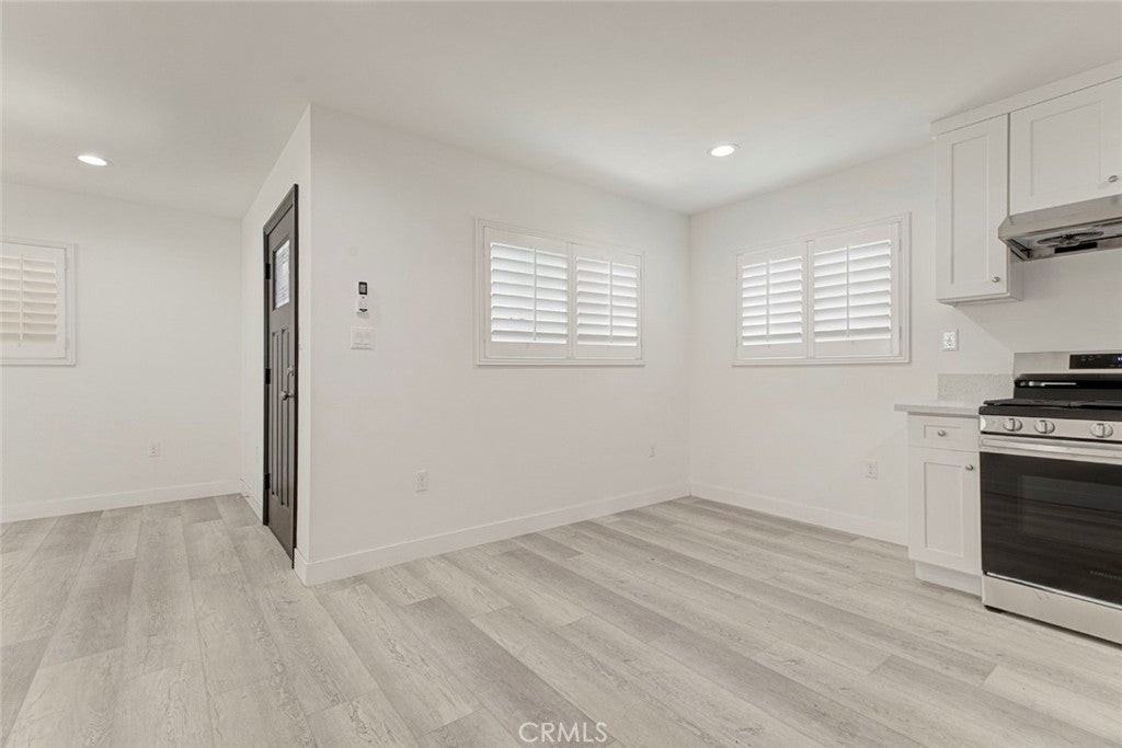 1307 E Acacia Ave - Photo 4 of 21