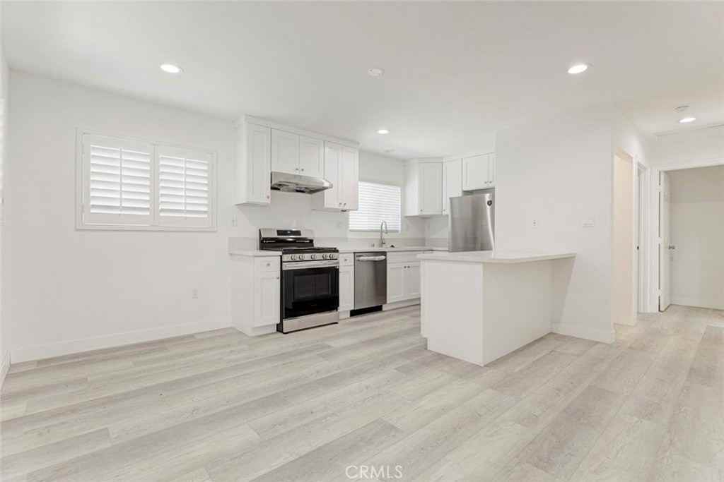 1307 E Acacia Ave - Photo 6 of 21