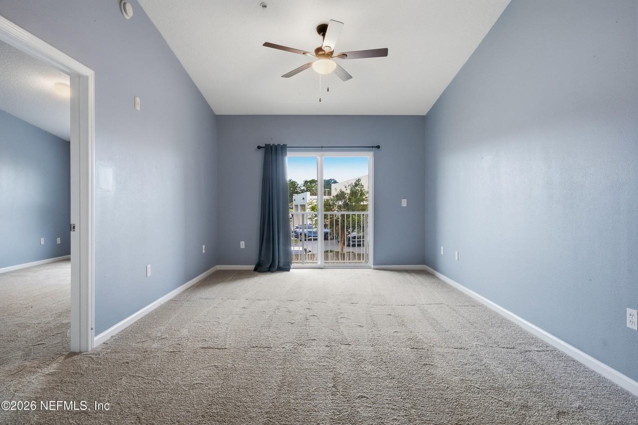 6925 Ortega Woods Dr - Photo 4 of 33