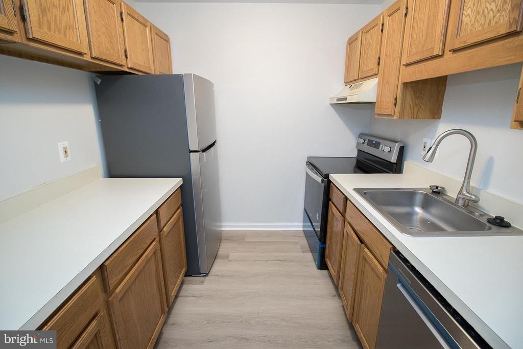 44792 Locust Ridge Ct ##850 - Photo 6 of 33