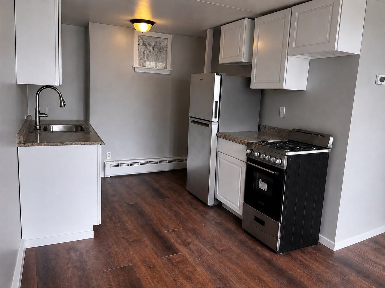 1214-1218 Swetland - 1218 #1218 - Photo 3 of 6