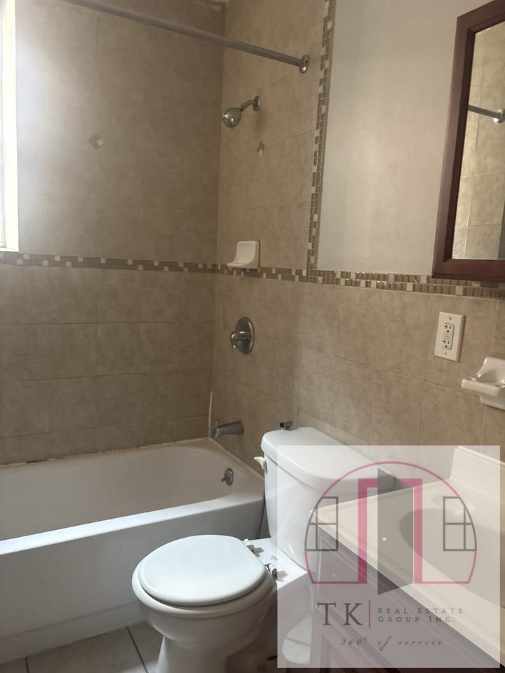 130 Corbin Avenue #403 - Photo 3 of 9