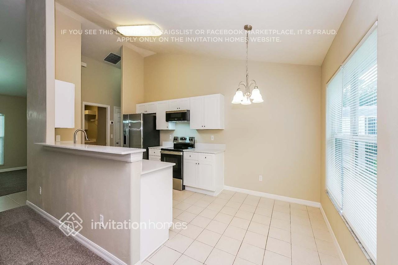 2720 Turnbull Estates Dr - Photo 5 of 17