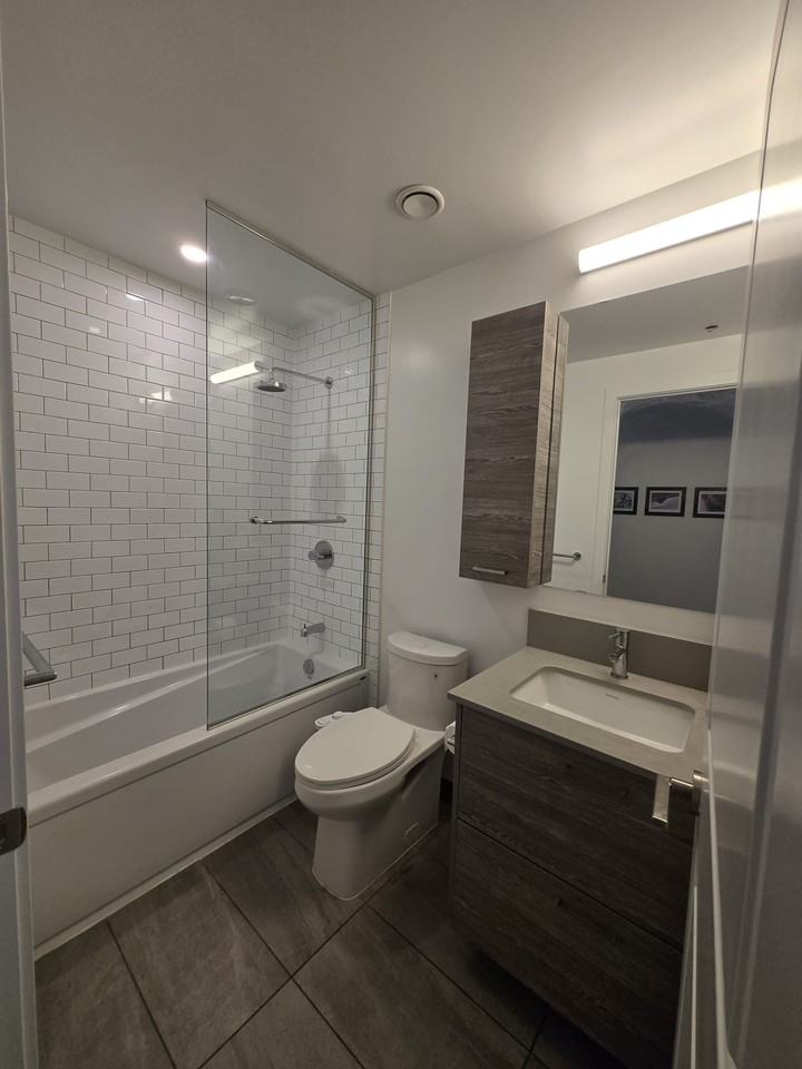 410 Dufferin Street #B612 - Photo 5 of 10