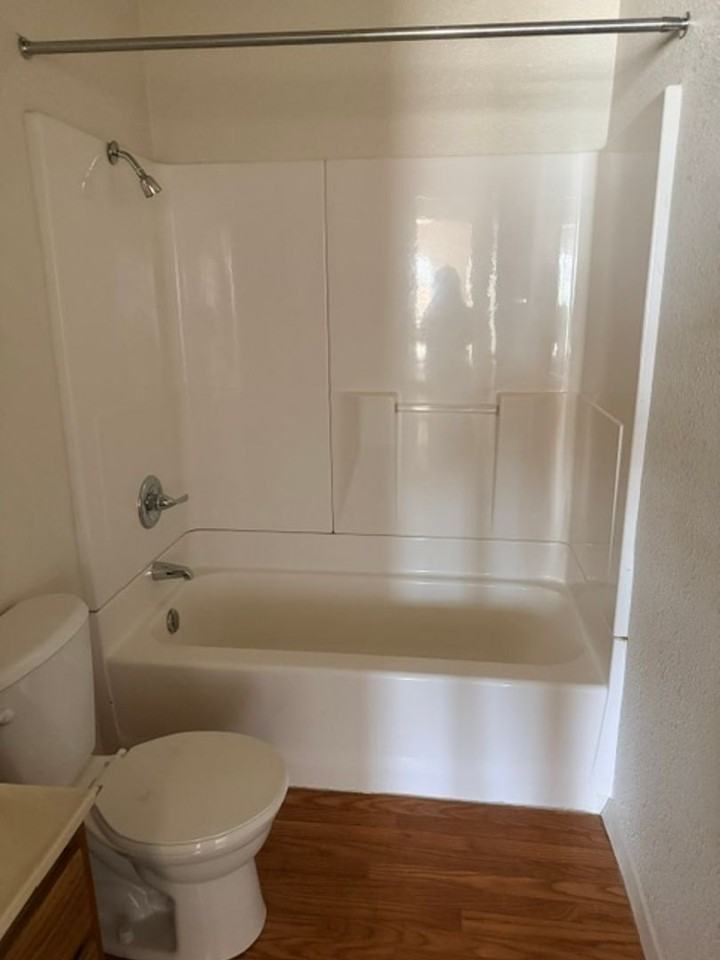 Quail Creek Apts. - Photo 3 of 8