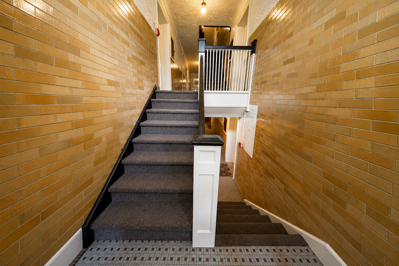 50 Ridout Street South #6 - Photo 3 of 12