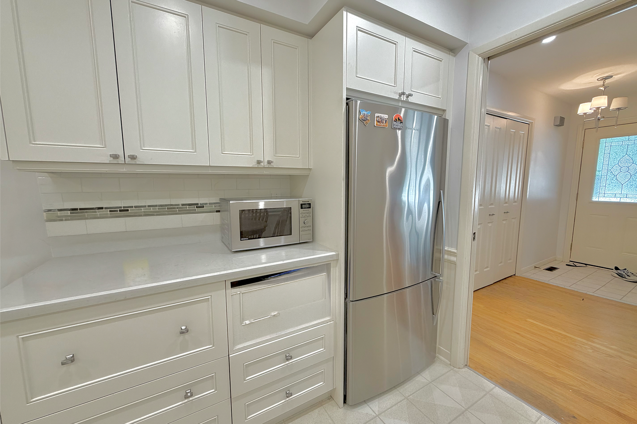 1449 Glenora Drive - Photo 6 of 18