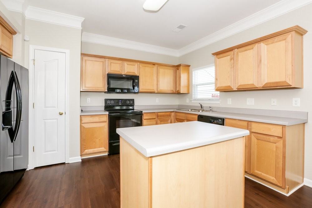 4823 Sunburst Ln - Photo 5 of 17